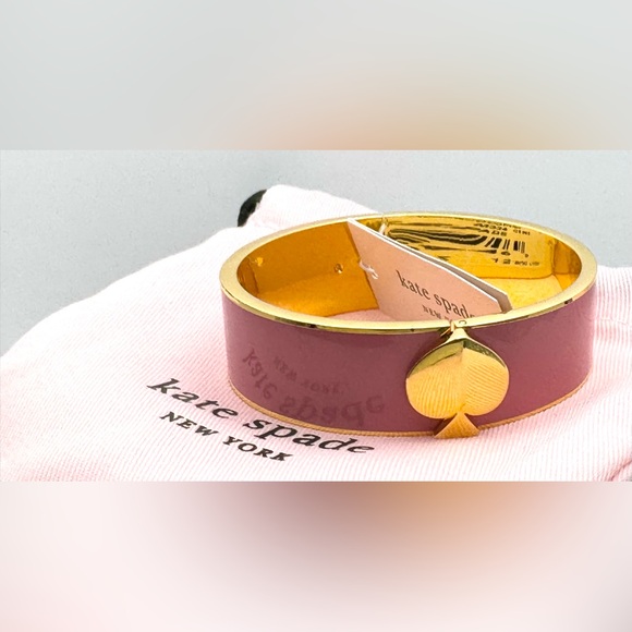 KATE SPADE Heritage Spade Pink Enamel Bangle NWT w/ Dust Bag - Picture 7 of 7